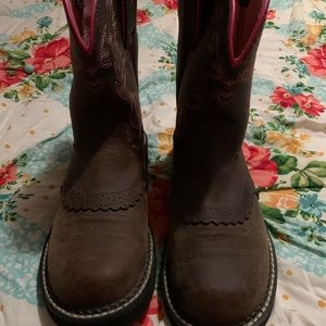 Ladies Ariat boots